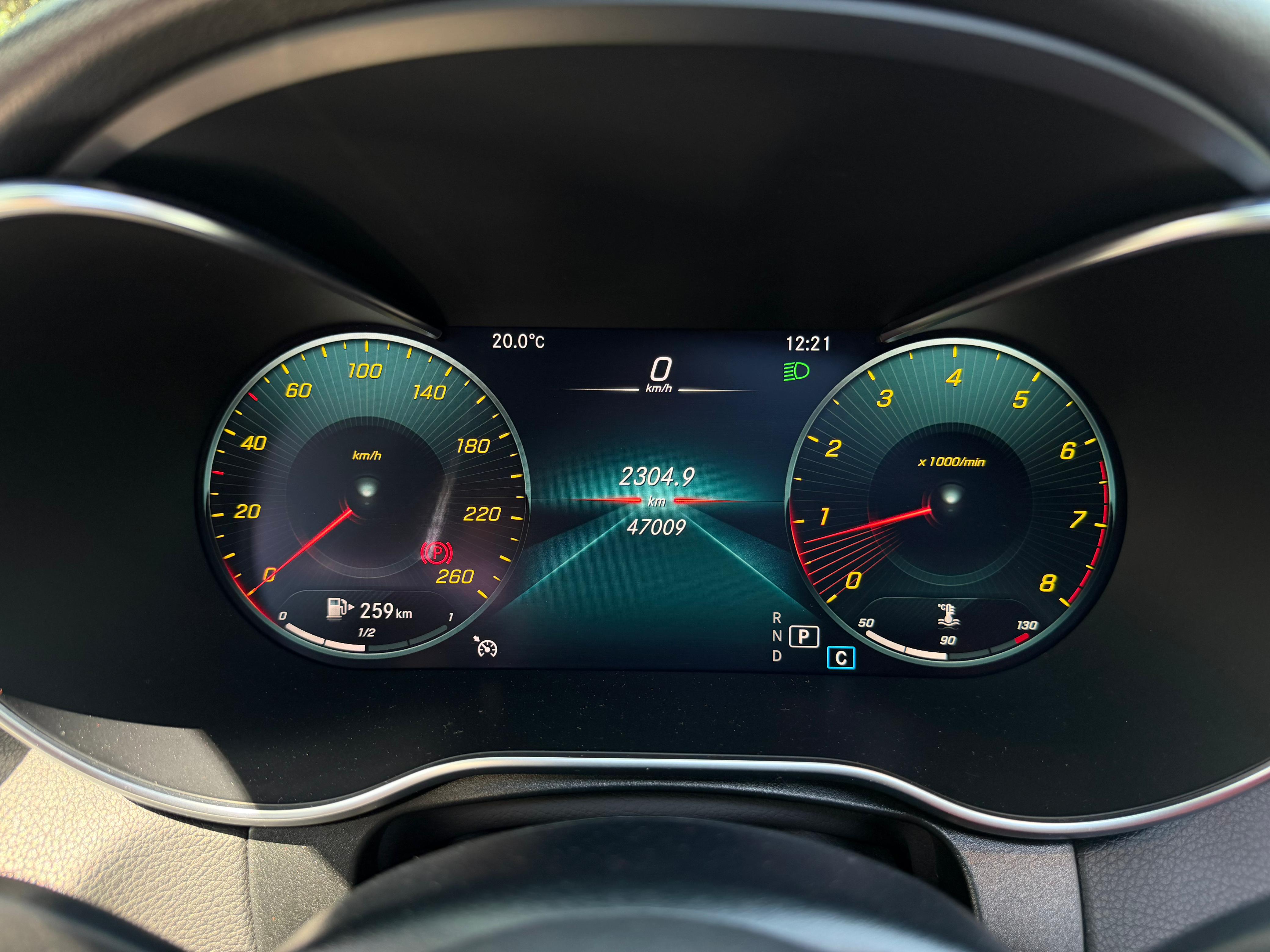 Mercedes-Benz GLC 300 4MATIC COUPE 2021