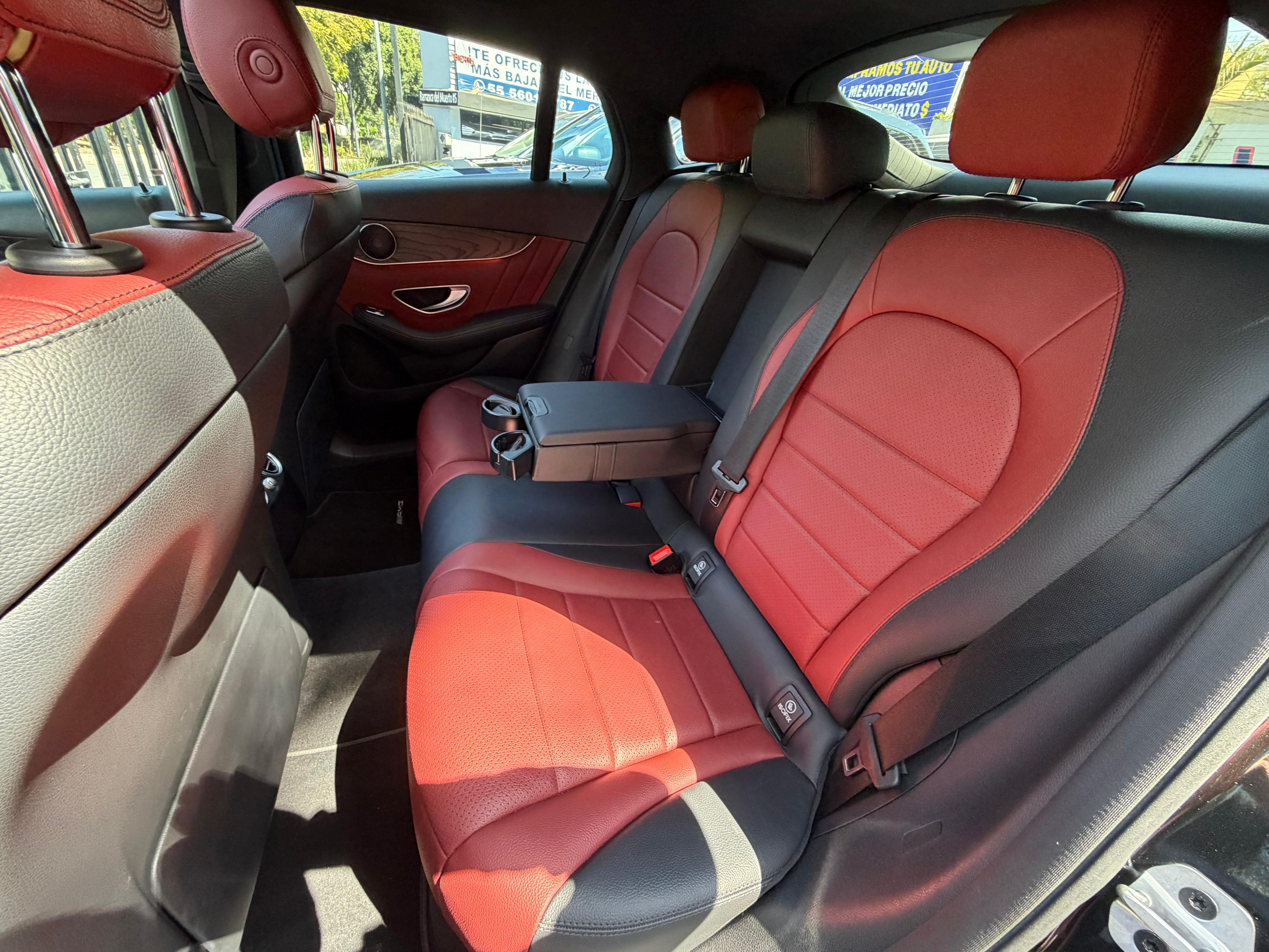 Mercedes-Benz GLC 300 4MATIC COUPE 2021