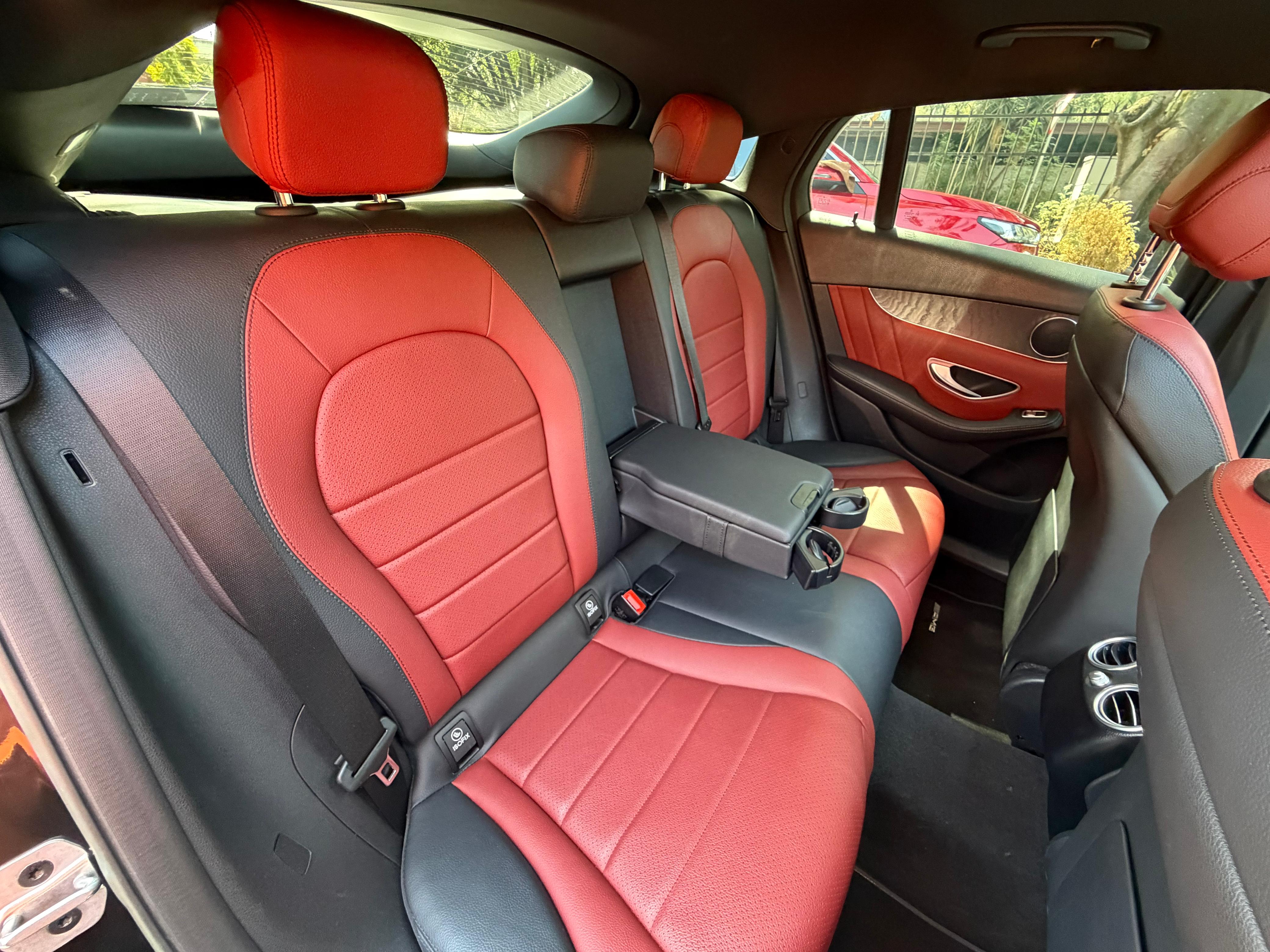 Mercedes-Benz GLC 300 4MATIC COUPE 2021