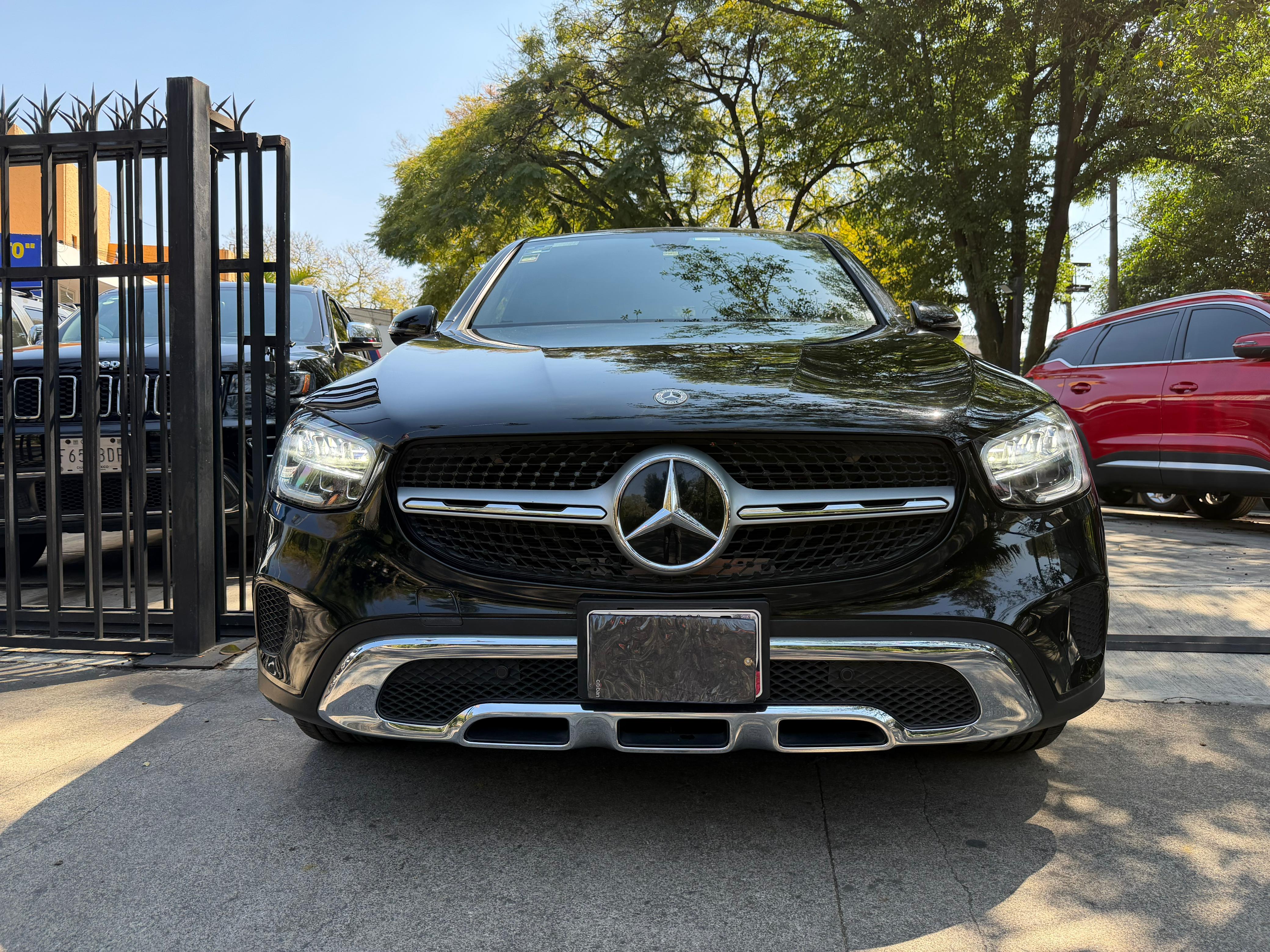 Mercedes-Benz GLC 300 4MATIC COUPE 2021