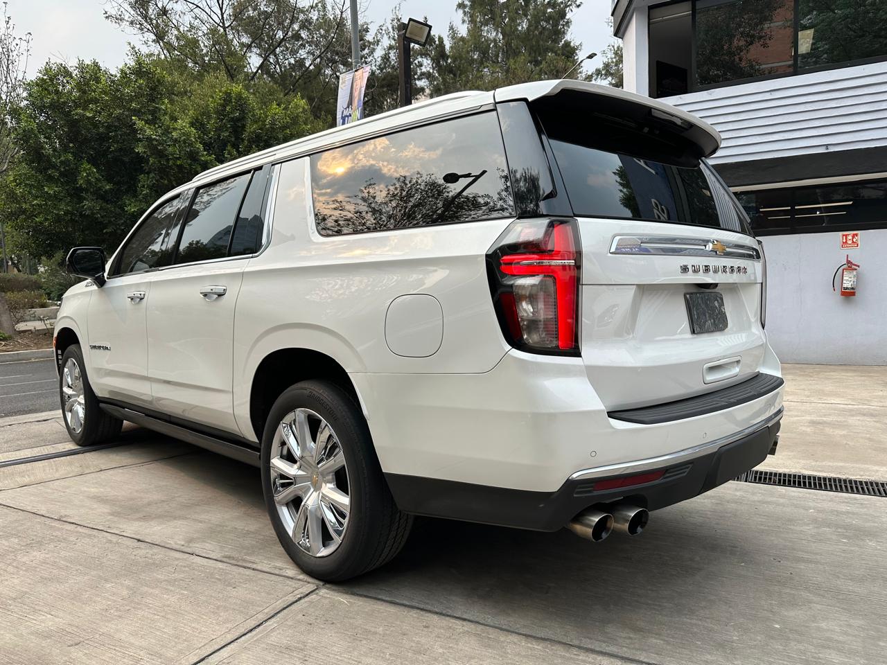 Chevrolet Suburban Highcountry 2021