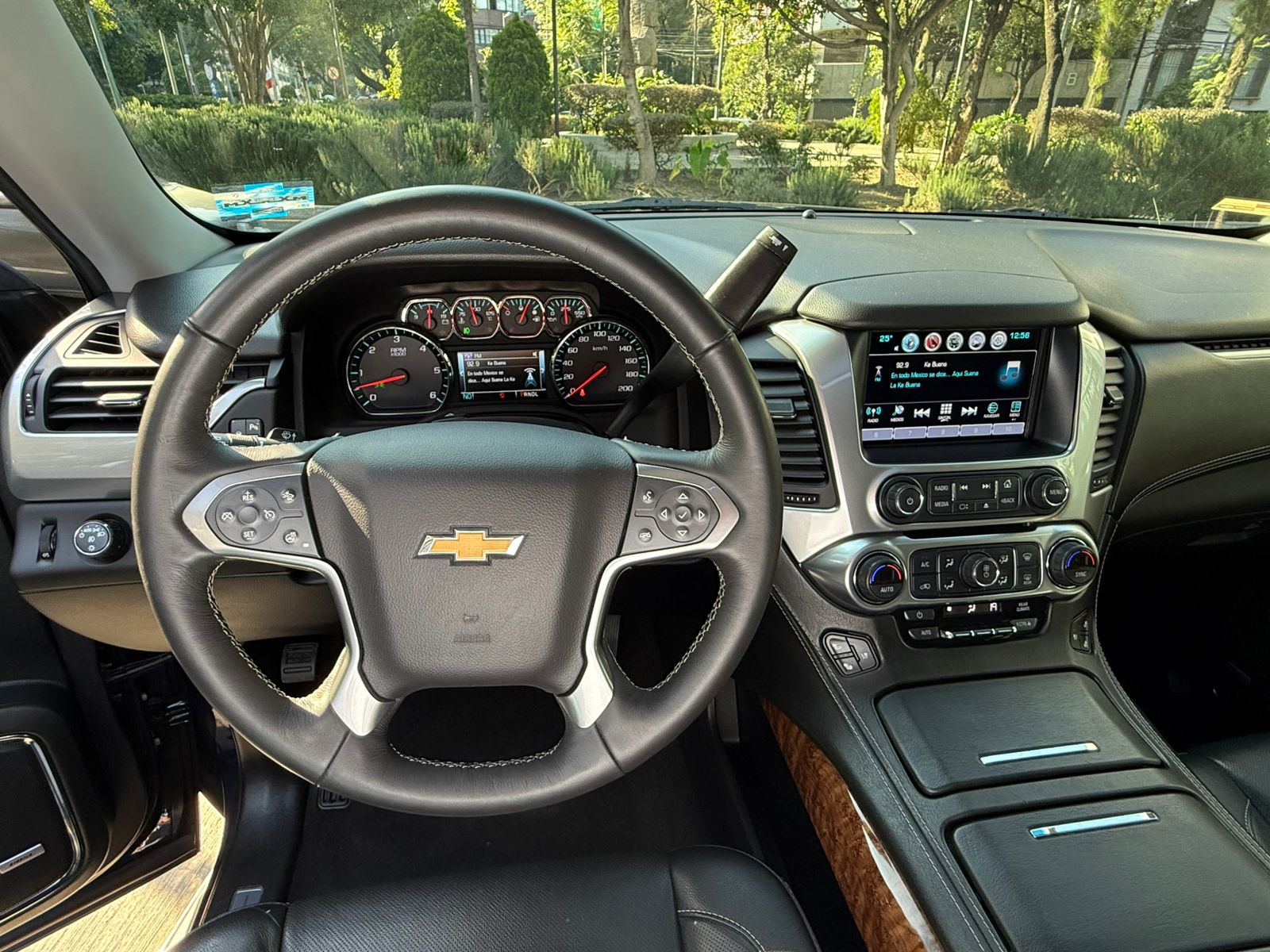 Chevrolet Suburban Premier 2018