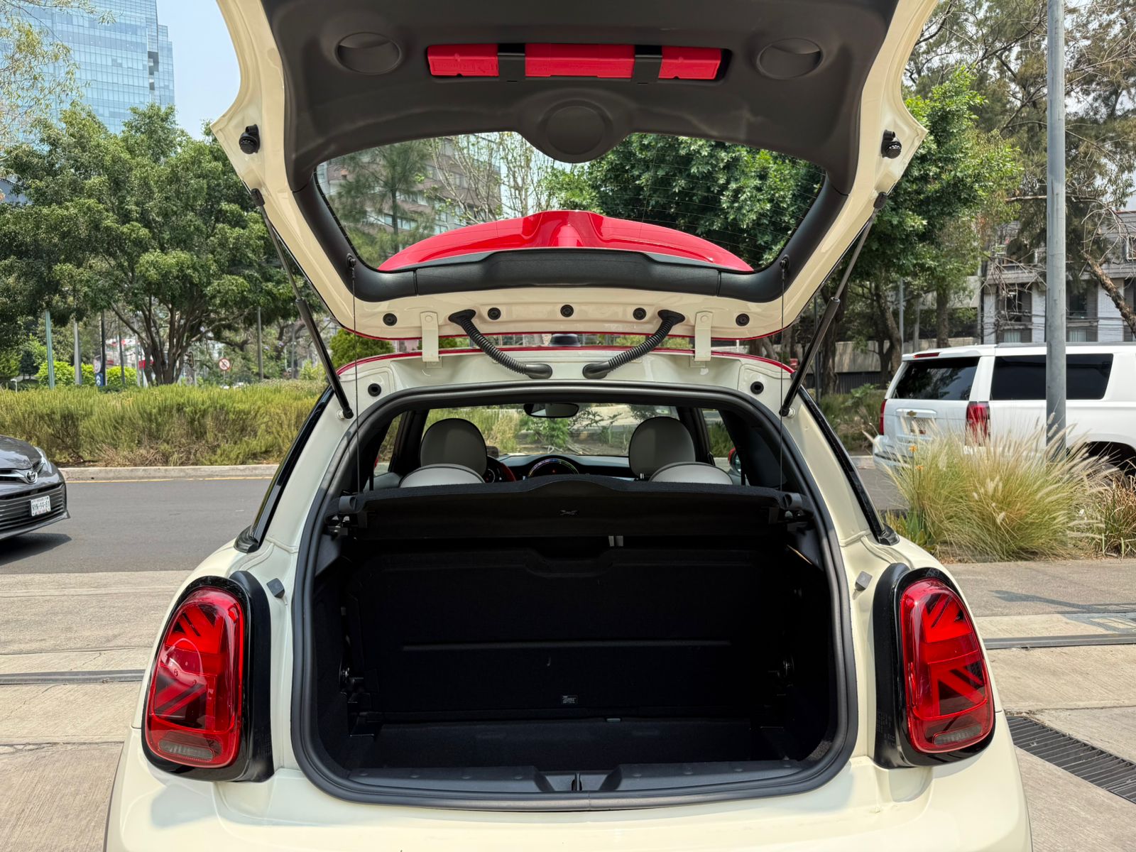 MINI Cooper JCW iconic 2022