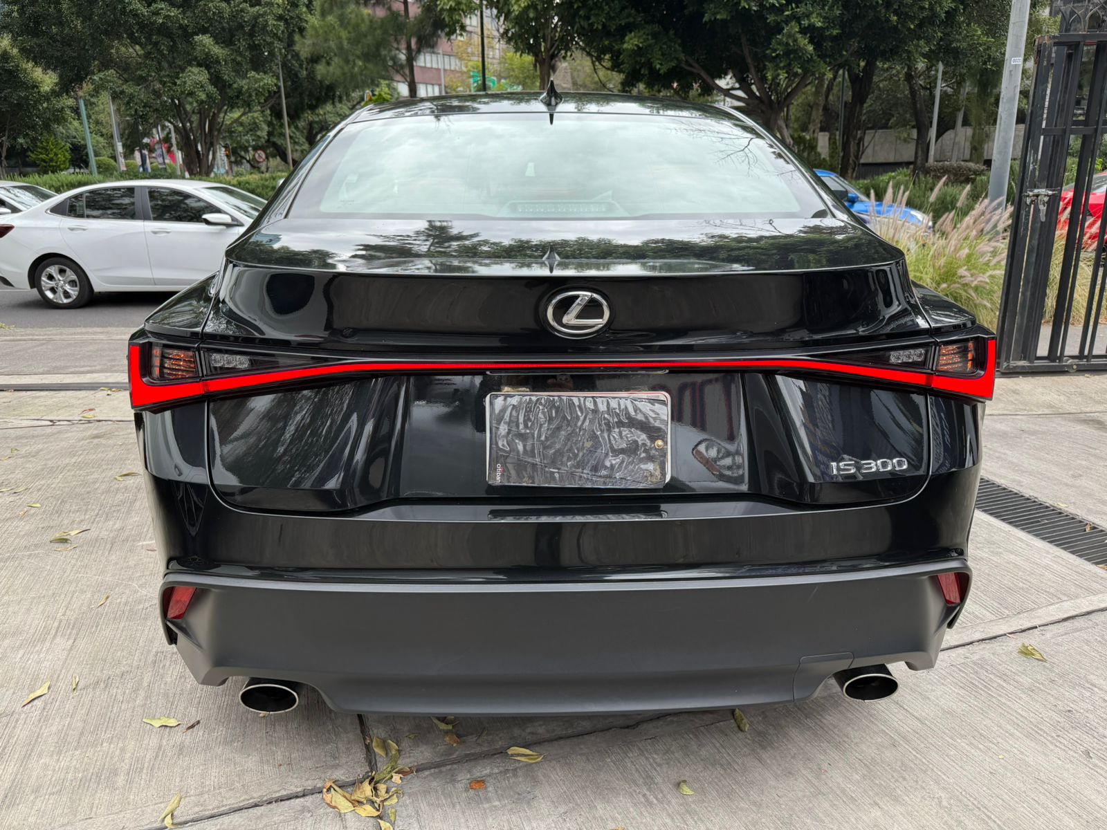 Toyota LEXUS IS300 2023