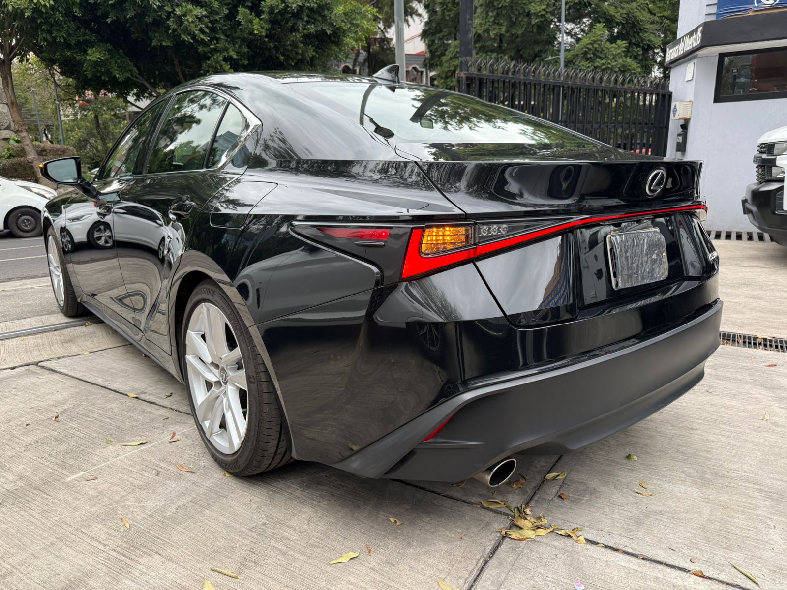Toyota LEXUS IS300 2023