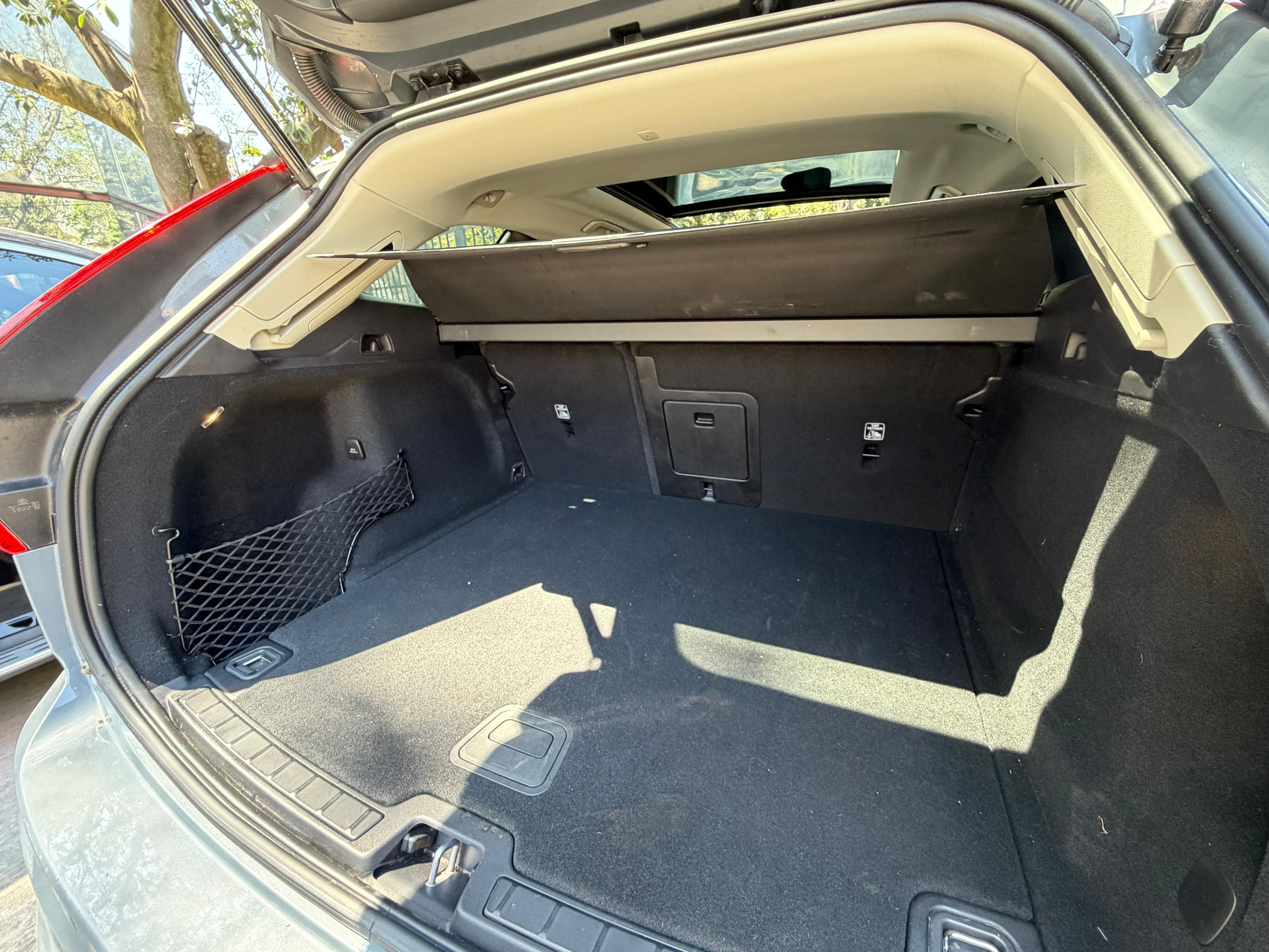 Volvo XC60 B5 Plus Awd Mild-Hybrid 2024