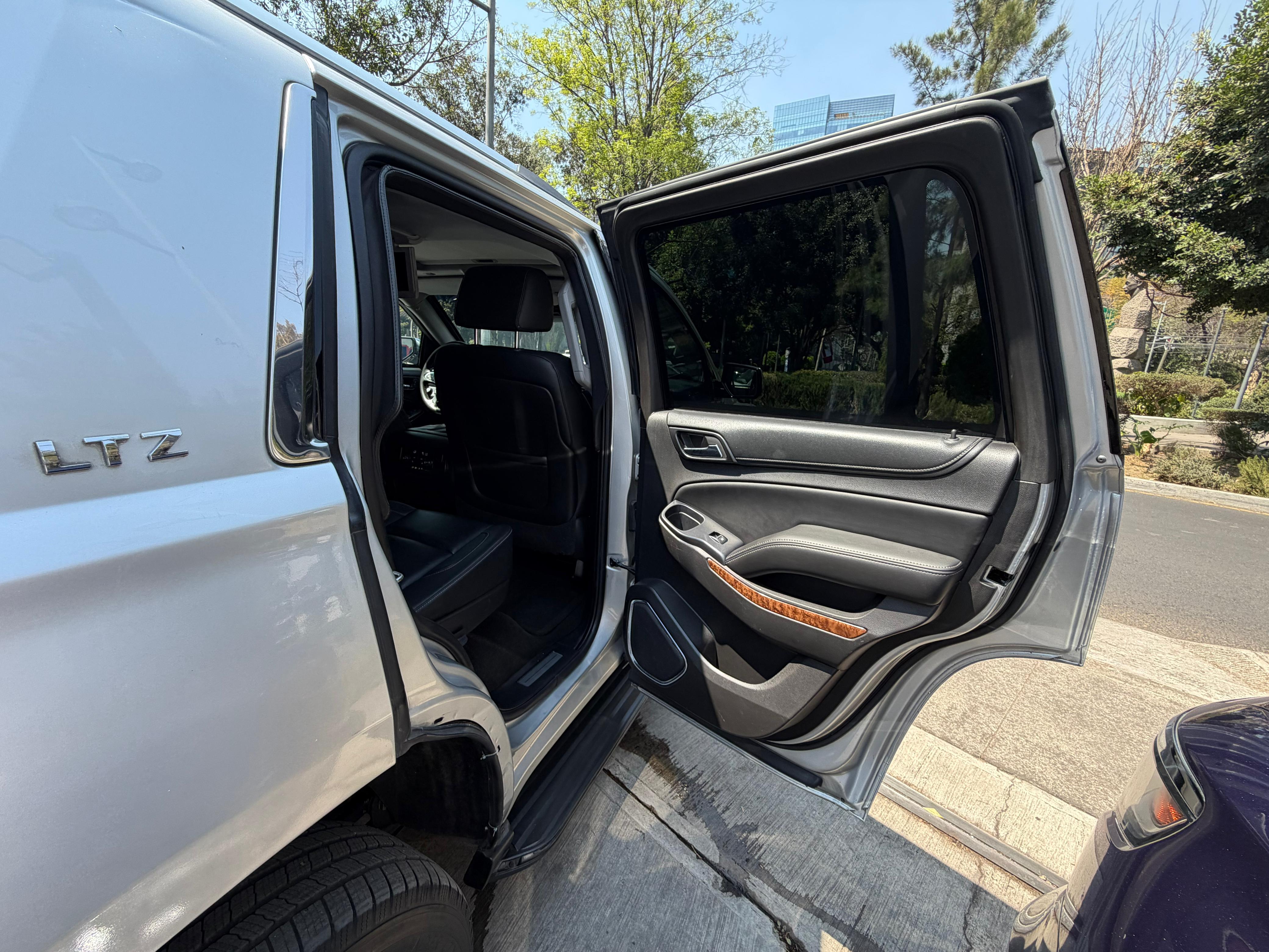 Chevrolet Tahoe LTZ Blindada Lvl. 3+ 2015