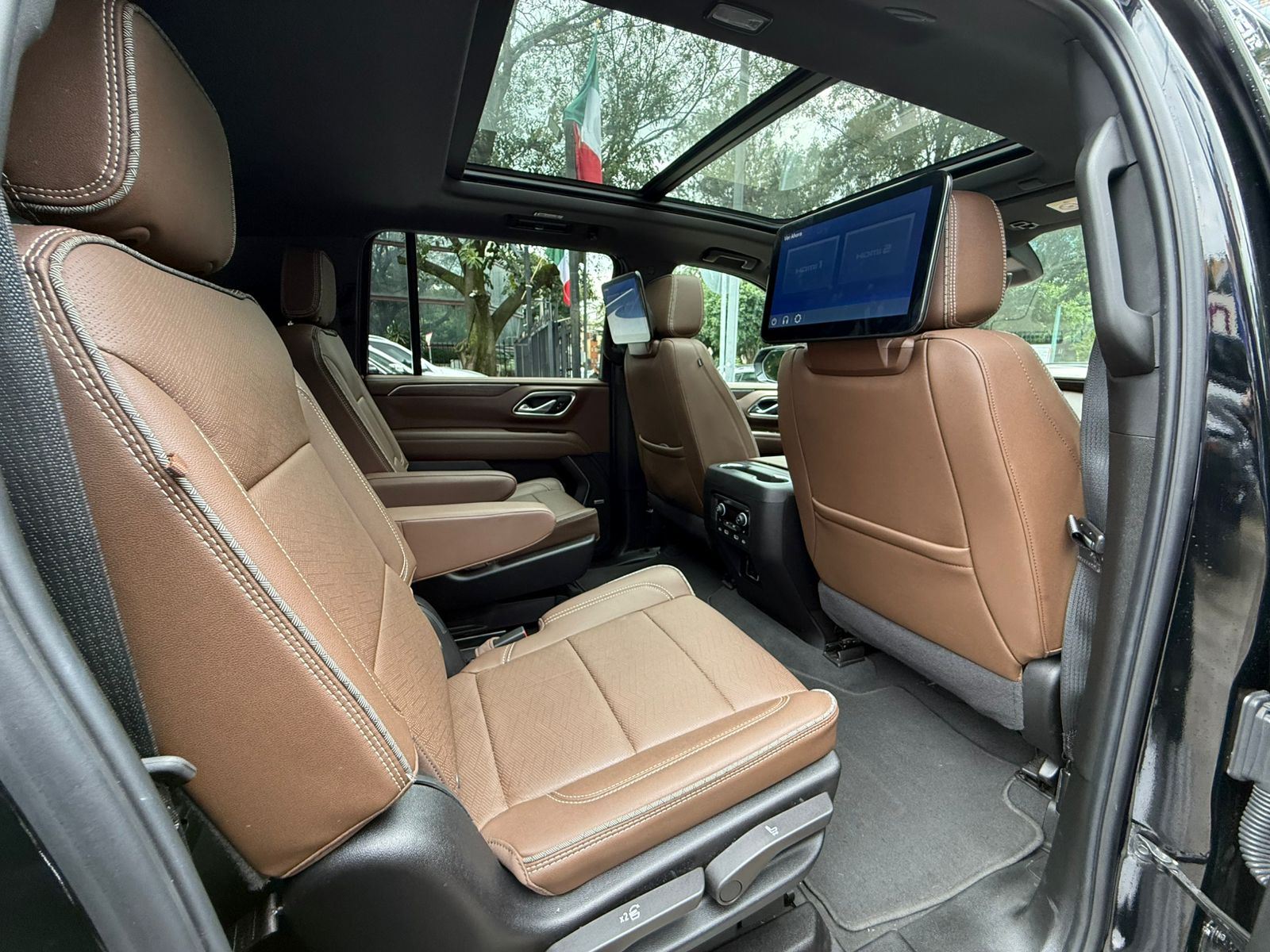 Chevrolet Suburban Highcountry 2024