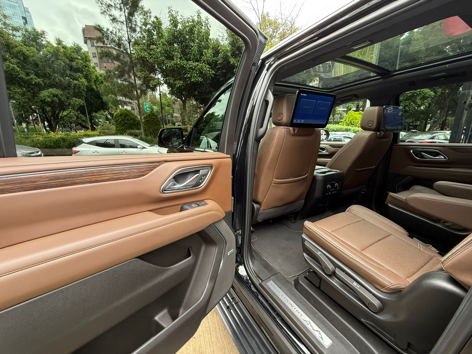 Chevrolet Suburban Highcountry 2024