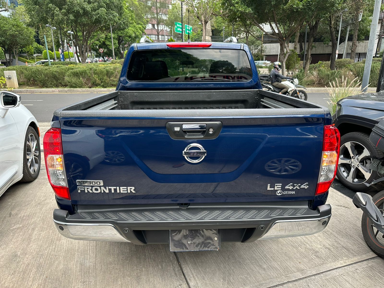 Nissan Frontier LE Diesel 4x4 2020