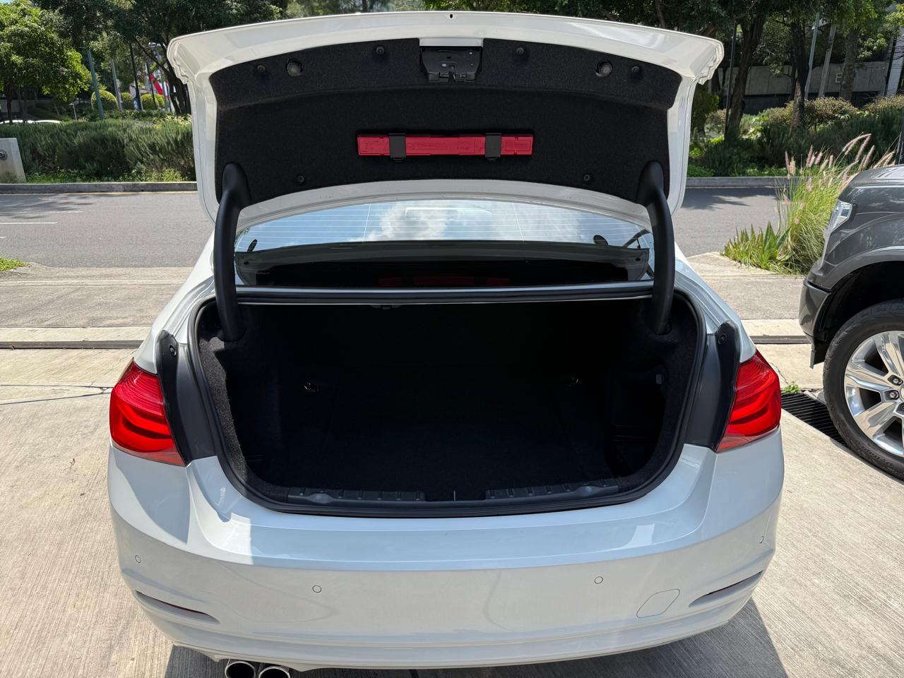 BMW 320 Executive 2018
