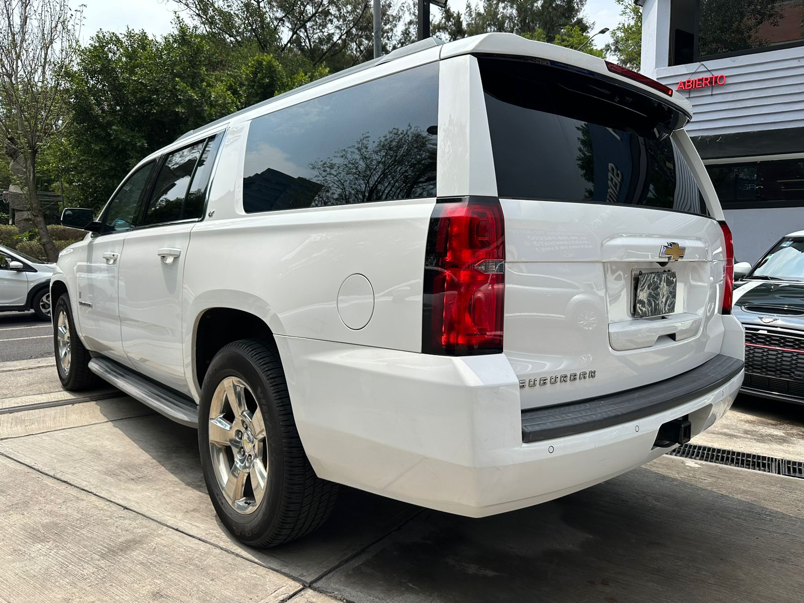 Chevrolet Suburban LT 2015