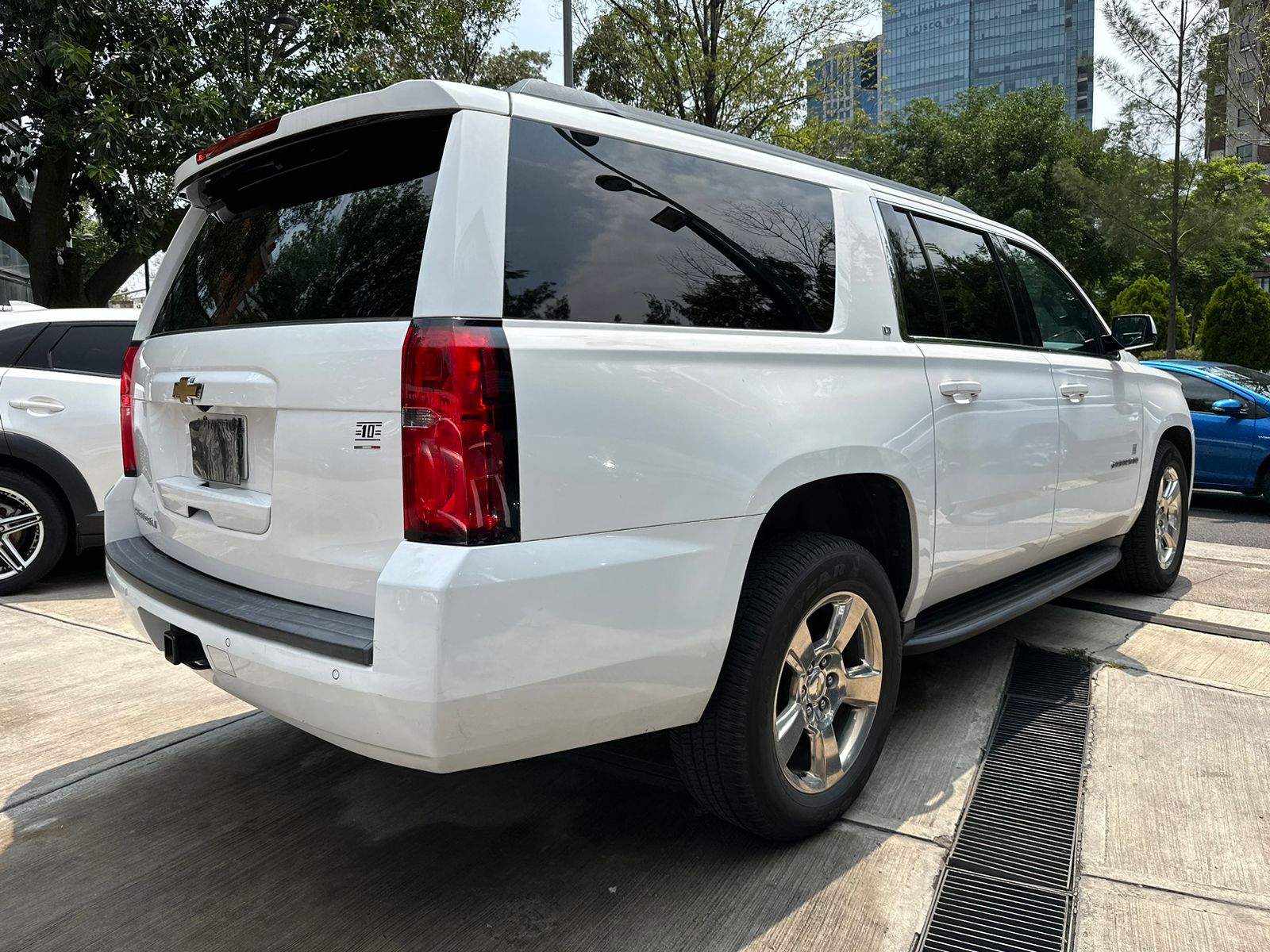 Chevrolet Suburban LT 2015