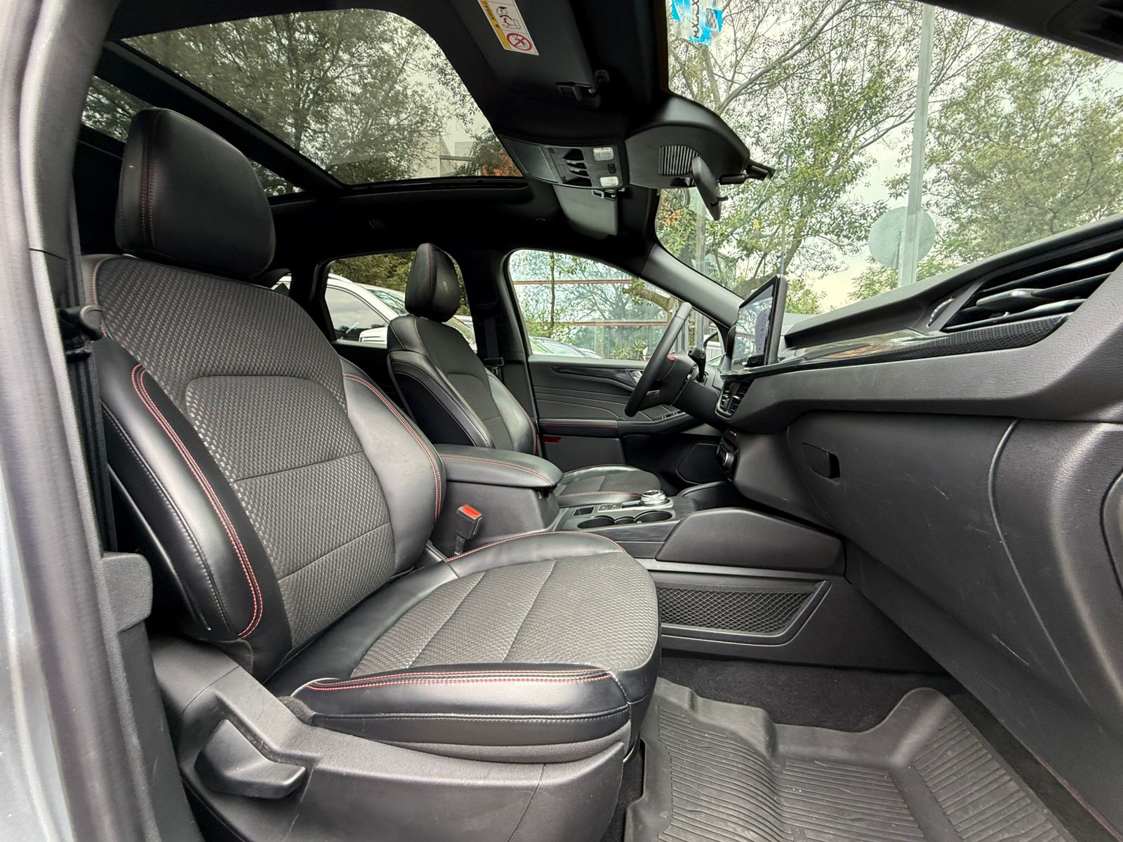 Ford Escape ST Hybrid 2023
