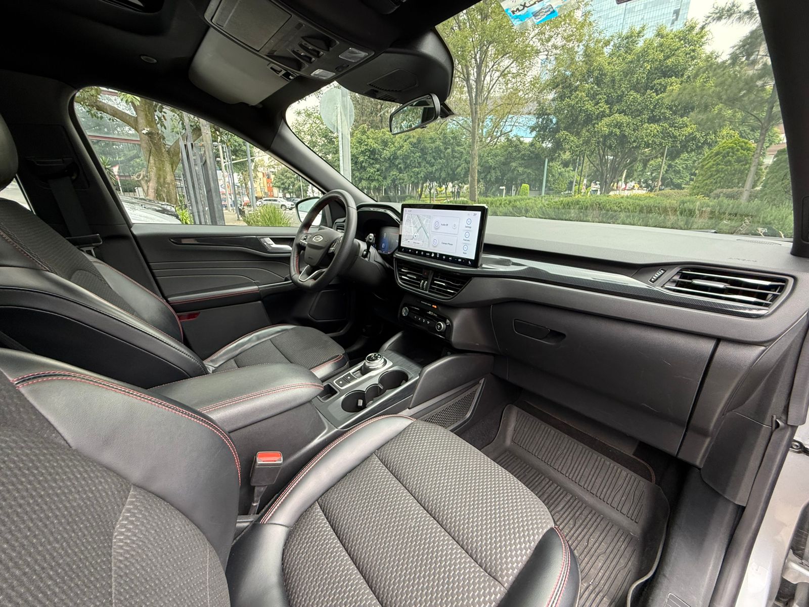 Ford Escape ST Hybrid 2023