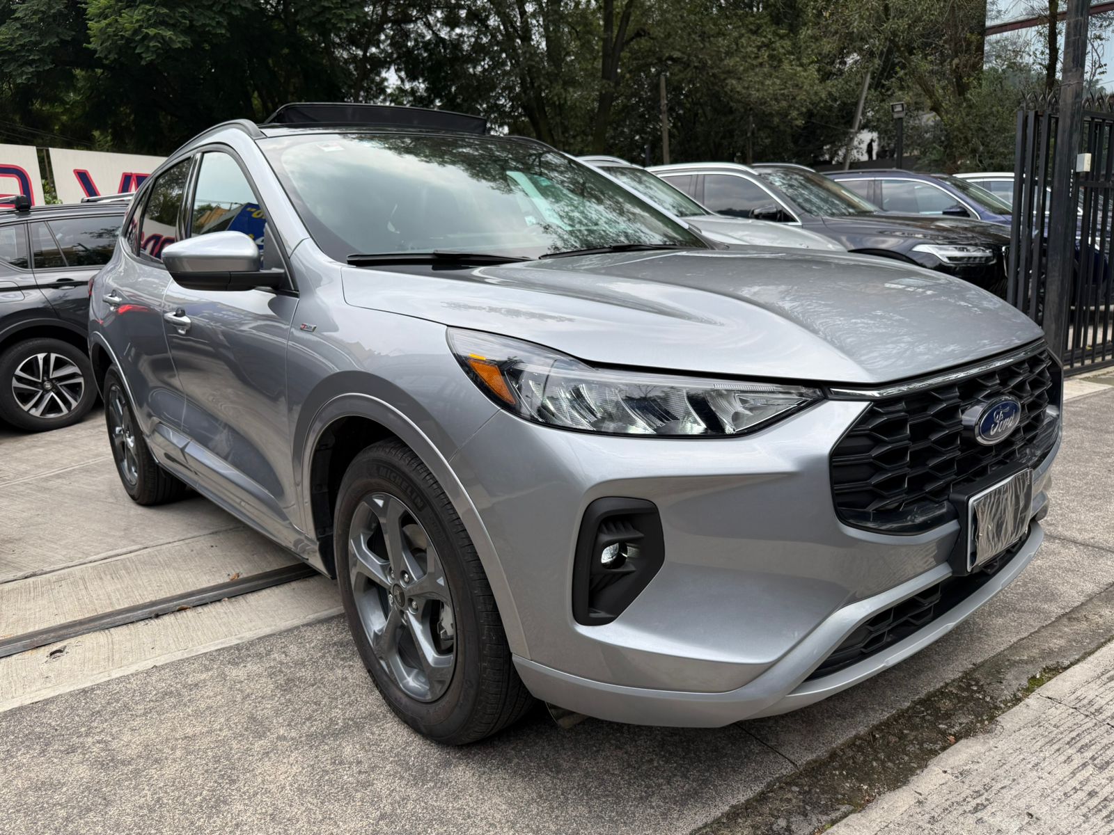 Ford Escape ST Hybrid 2023