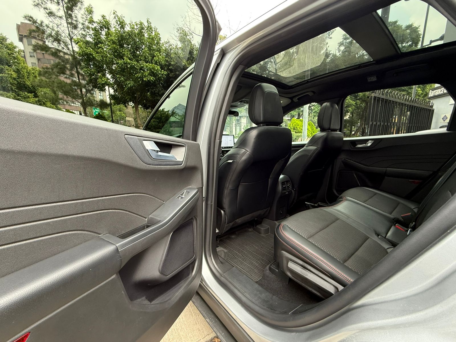 Ford Escape ST Hybrid 2023