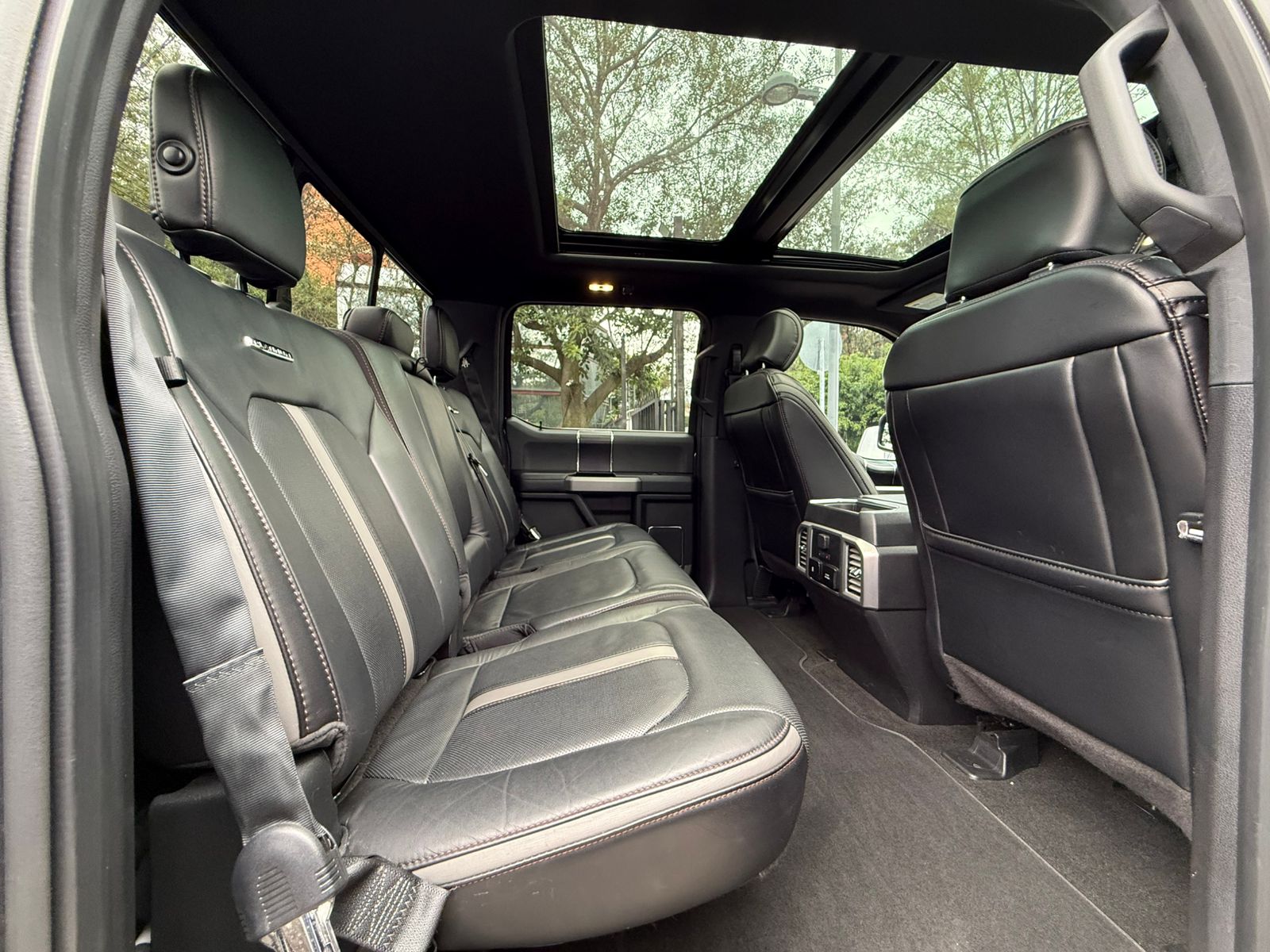 Ford Lobo Platinum 2018