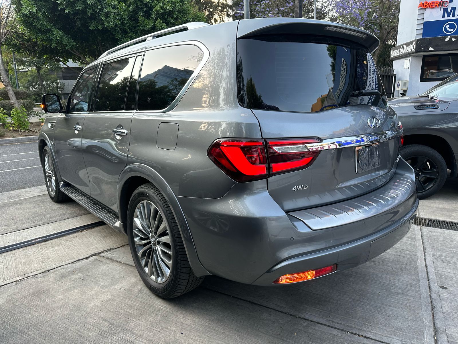 Infiniti QX80 Perfection 2020