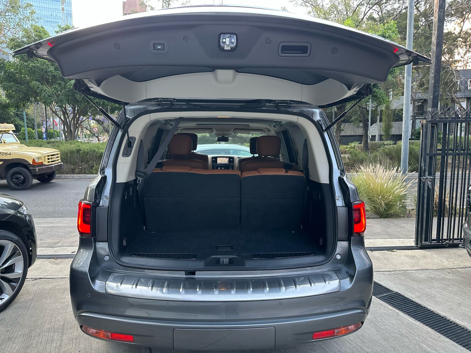 Infiniti QX80 Perfection 2020