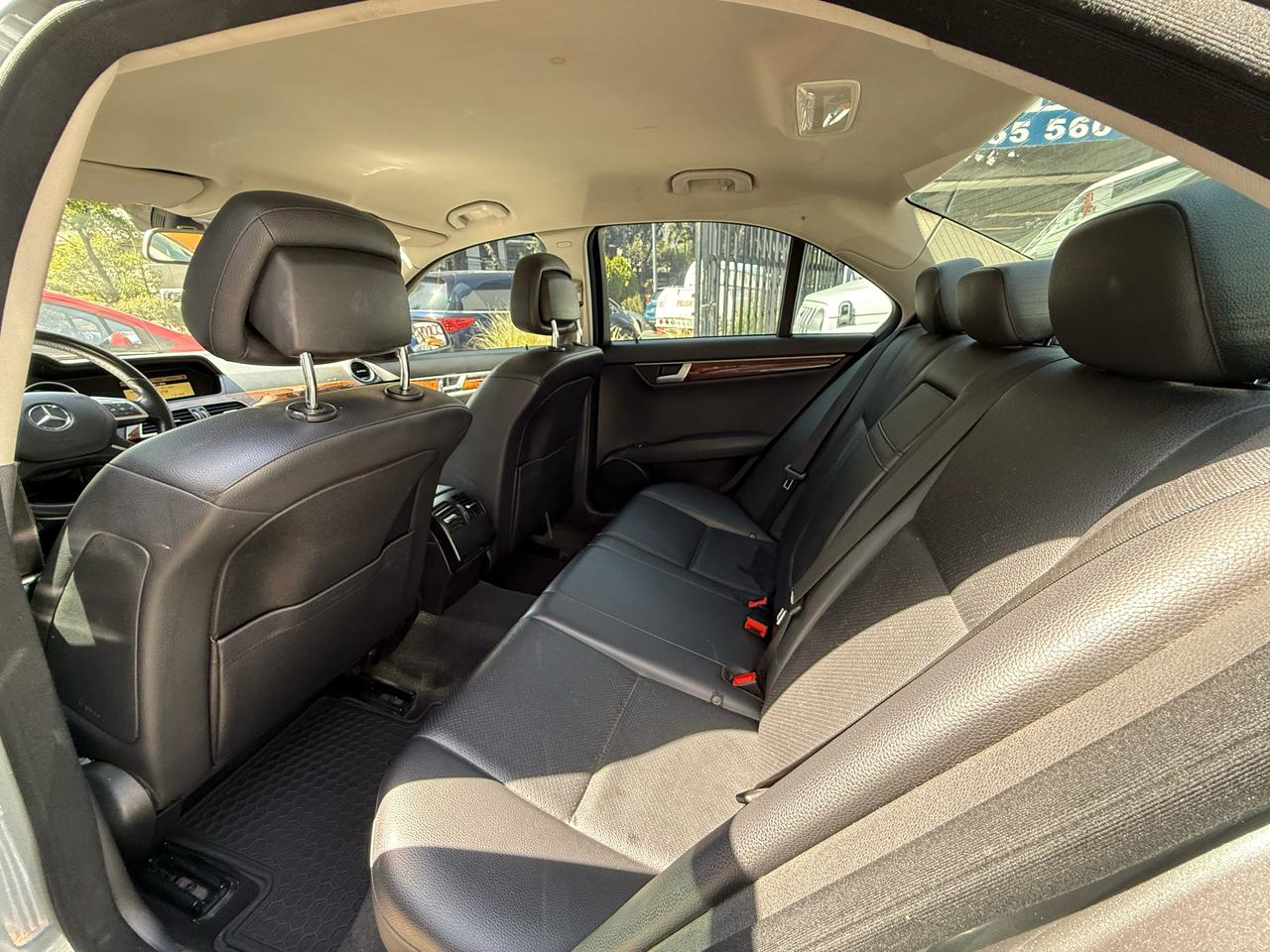 Mercedes-Benz C180 Navi 2012