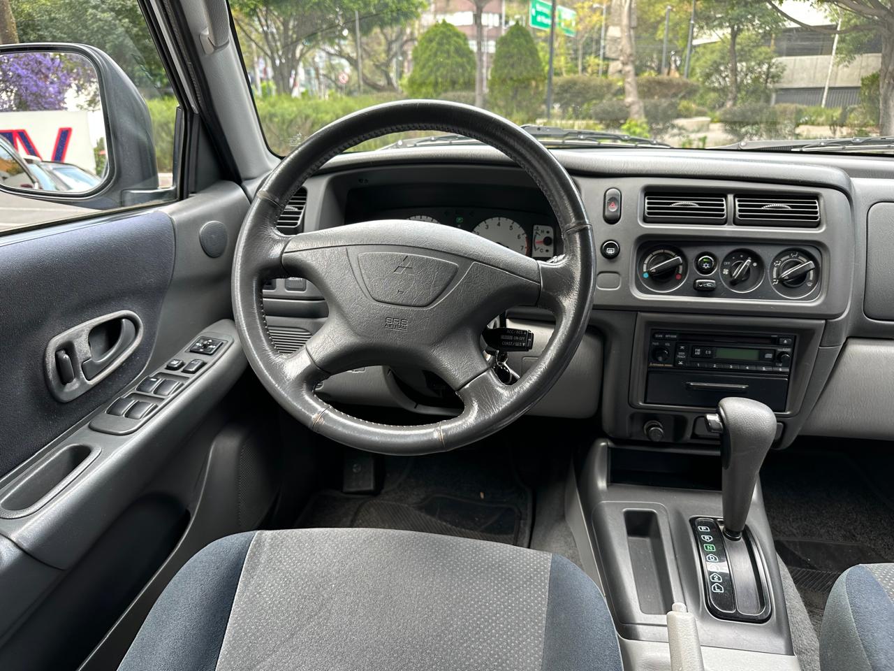 Mitsubishi Montero Sport XLS 2004