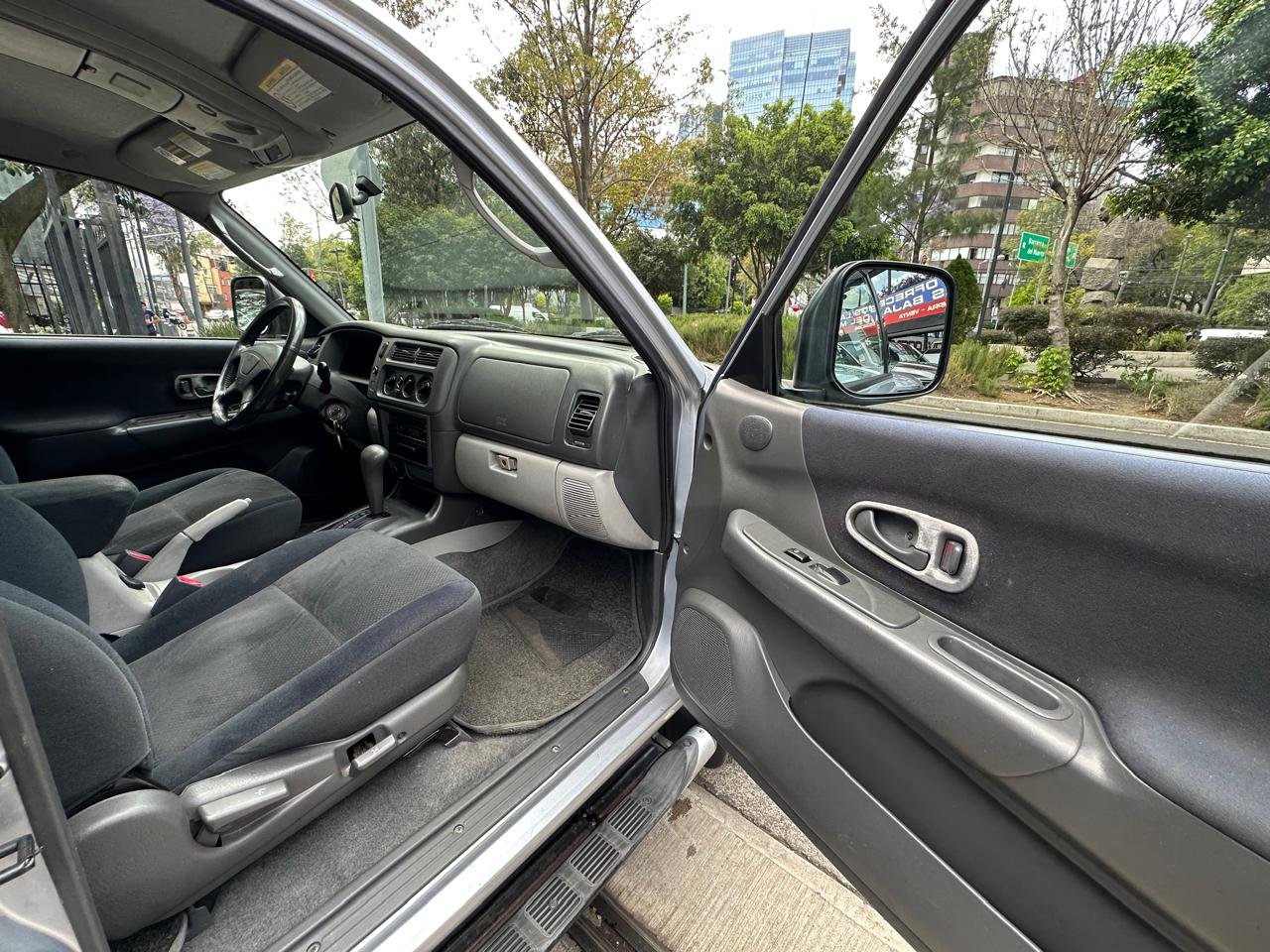 Mitsubishi Montero Sport XLS 2004