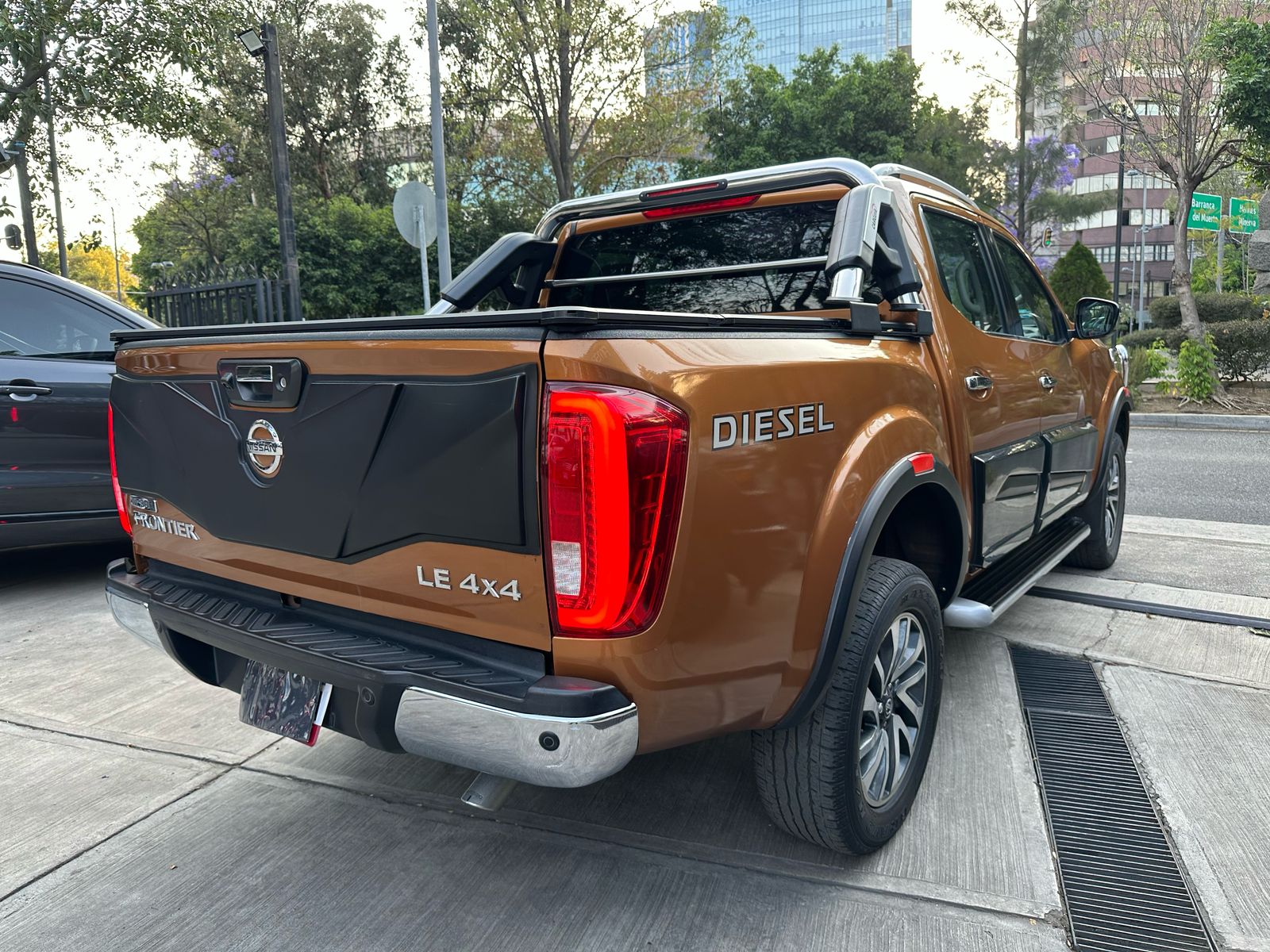 Nissan Frontier LE Diesel 4x4 2016