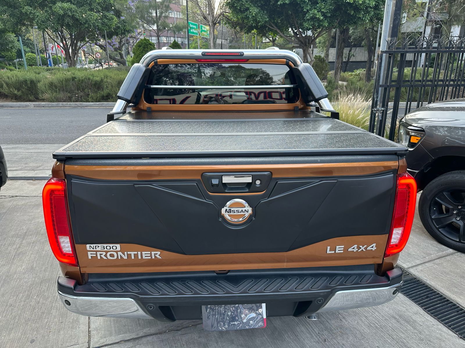 Nissan Frontier LE Diesel 4x4 2016