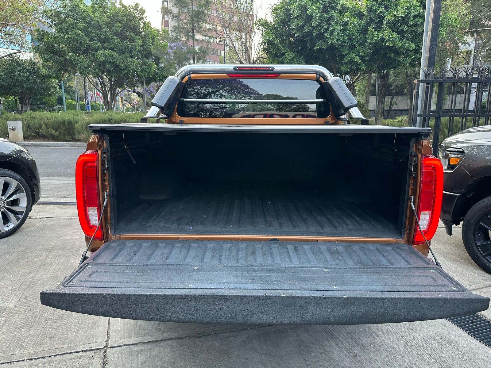 Nissan Frontier LE Diesel 4x4 2016
