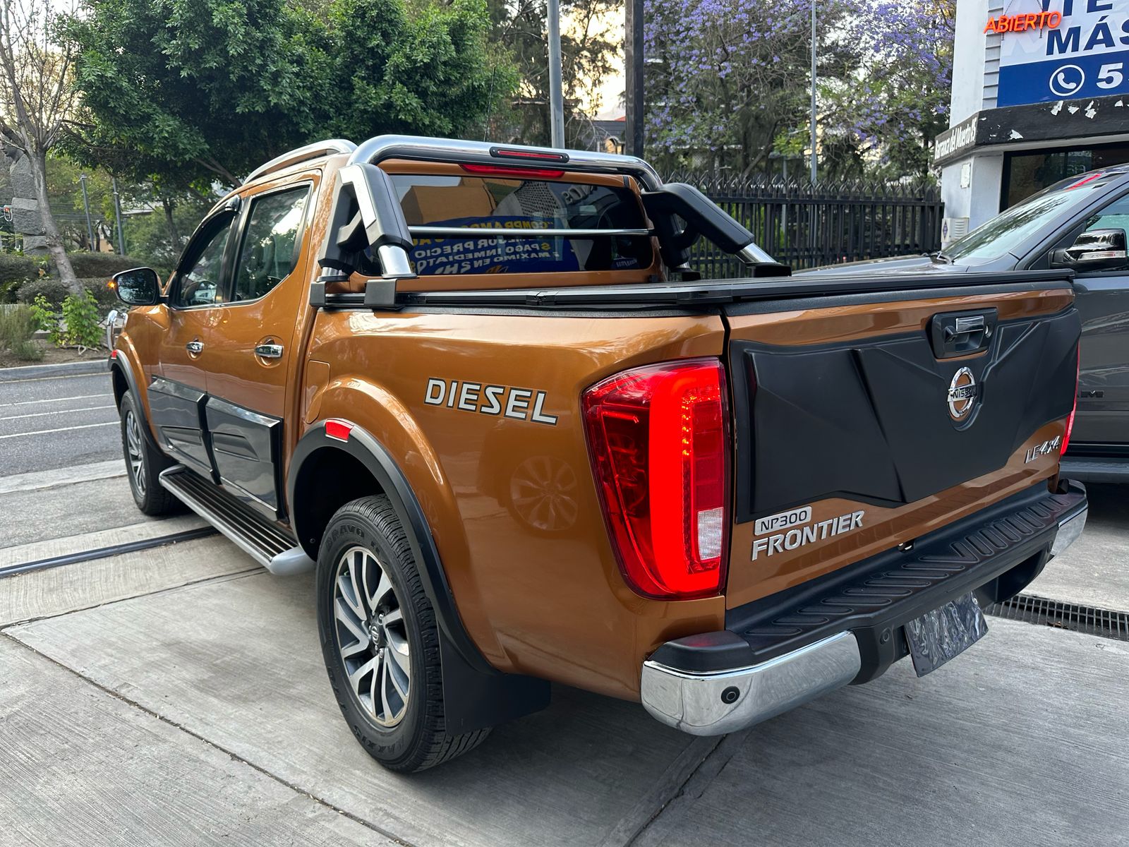 Nissan Frontier LE Diesel 4x4 2016