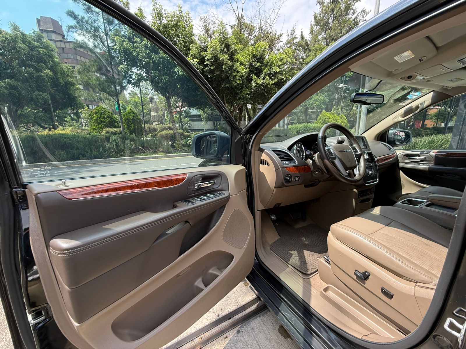Chrysler Town and country Touring 2013