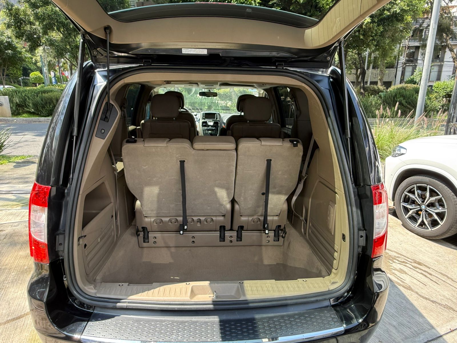 Chrysler Town and country Touring 2013