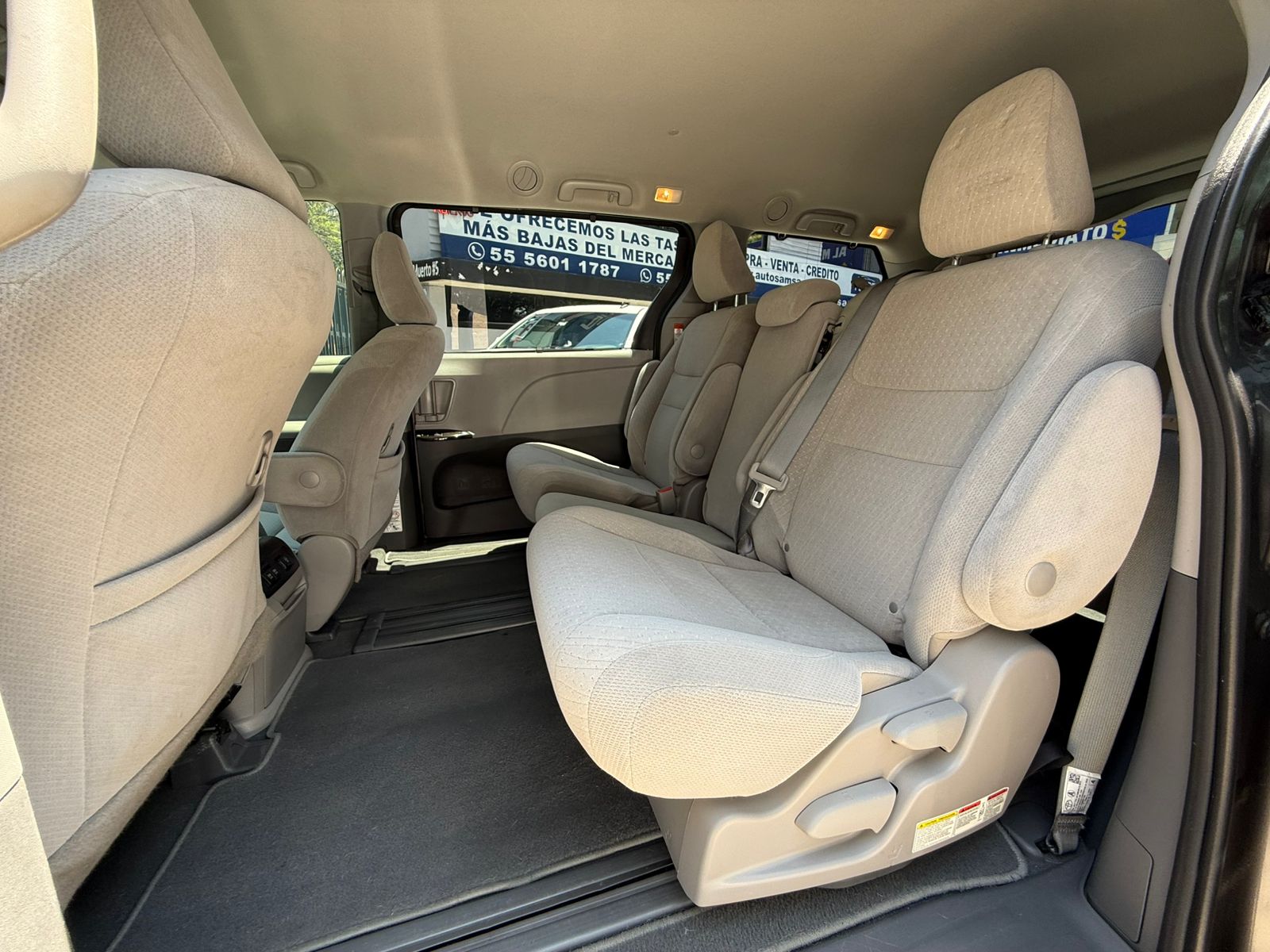Toyota Sienna XLE  2020