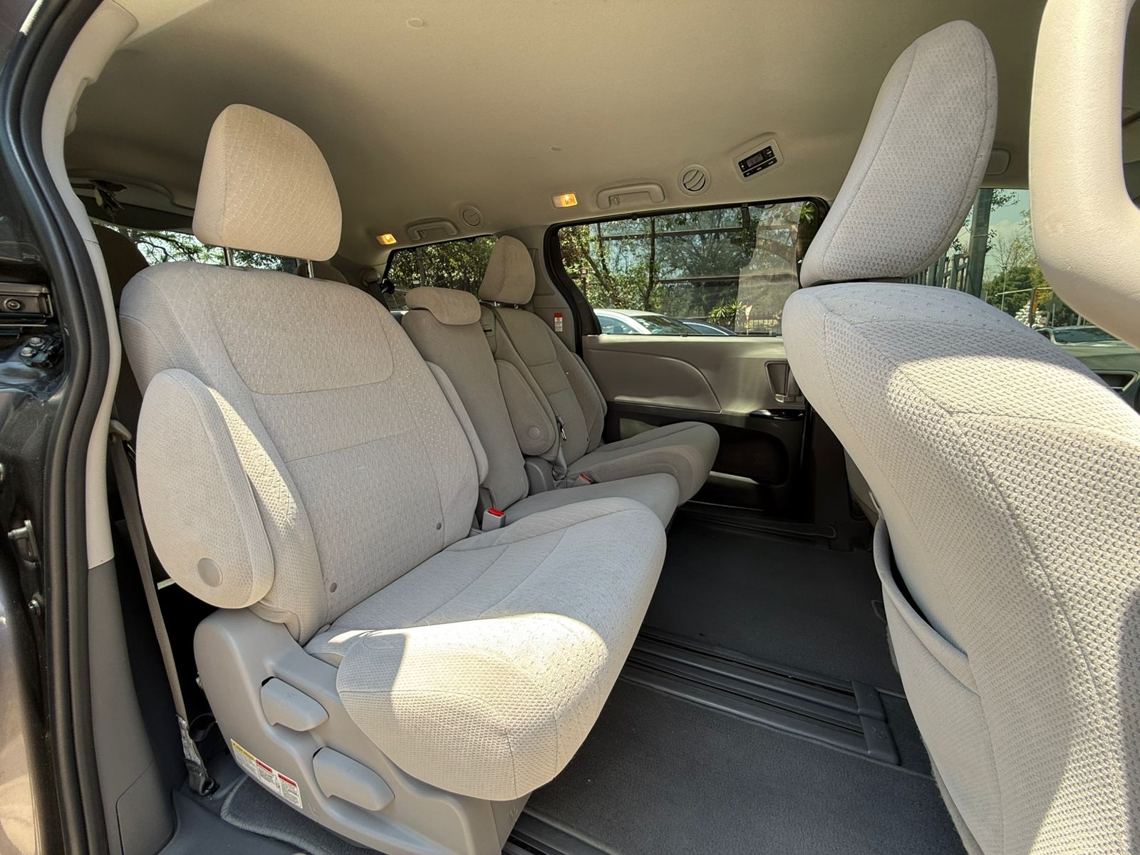 Toyota Sienna XLE  2020
