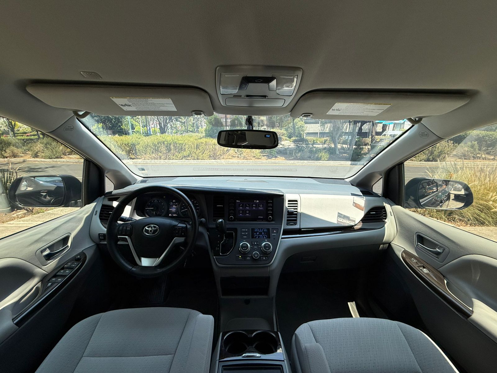 Toyota Sienna XLE  2020