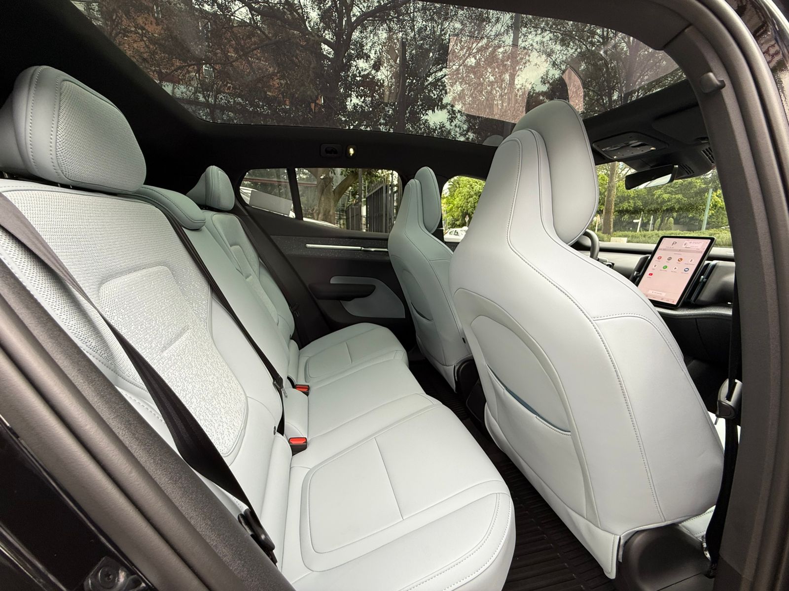 Volvo EX30 ULTRA 2025