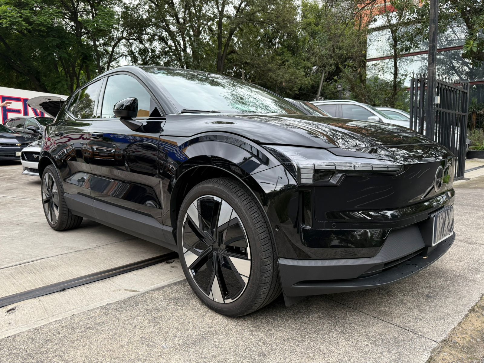 Volvo EX30 ULTRA 2025