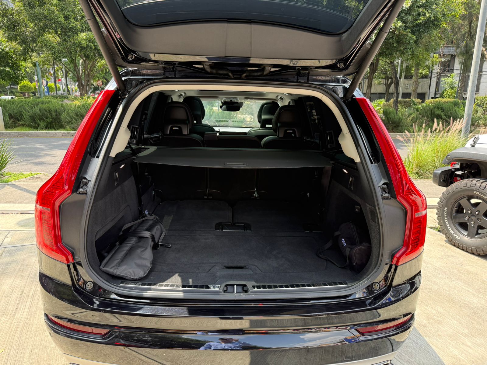 Volvo XC90 Momentum 2021