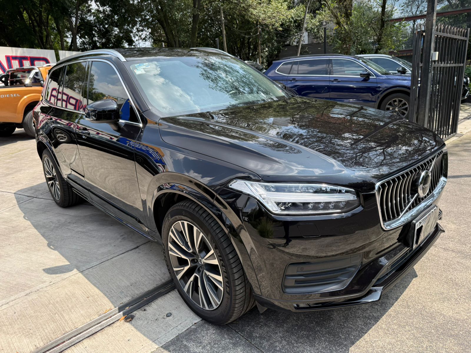 Volvo XC90 Momentum 2021