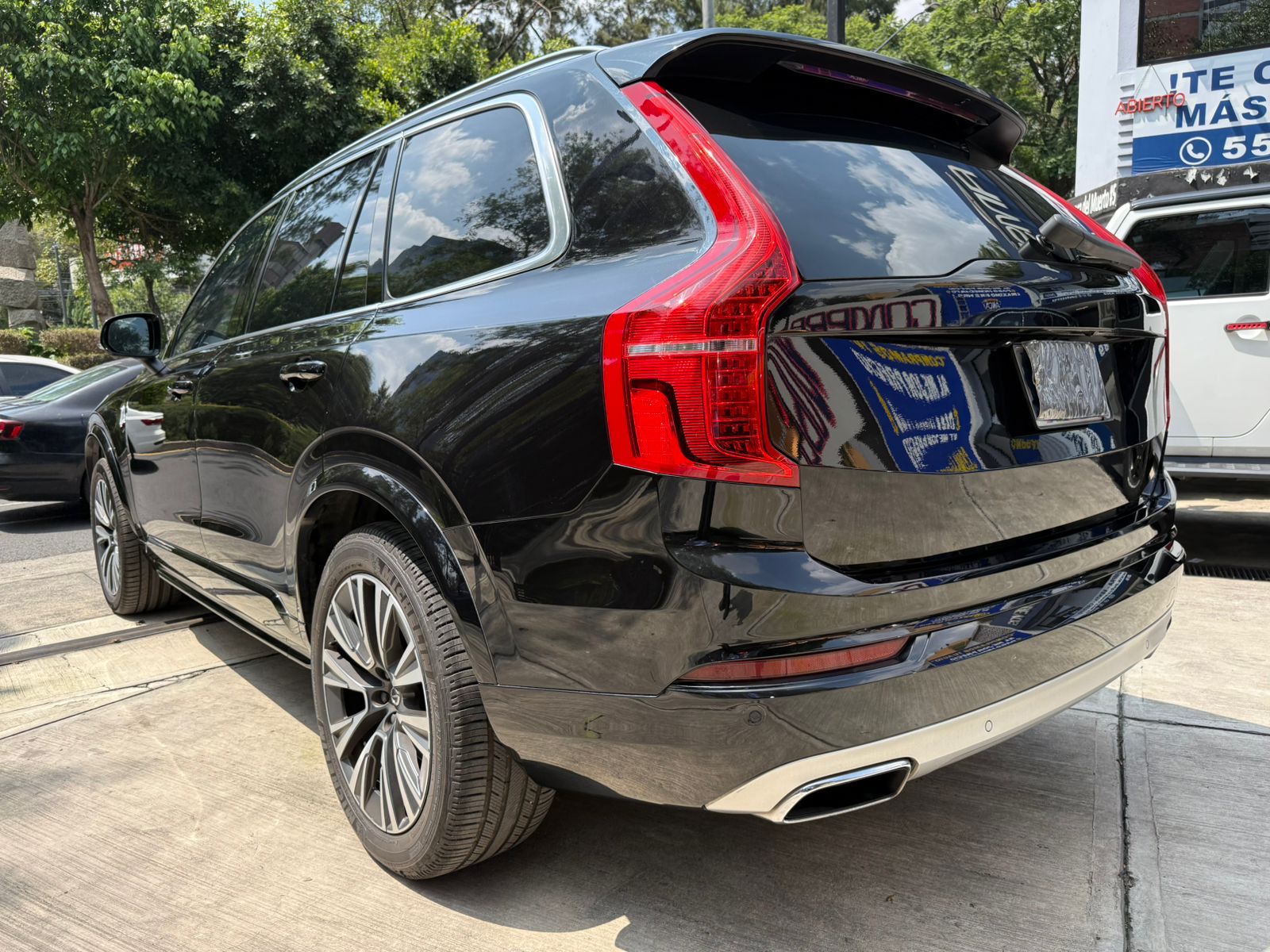 Volvo XC90 Momentum 2021